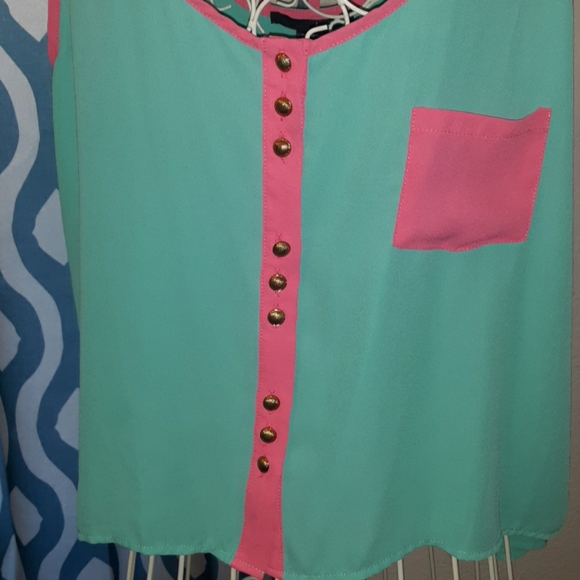 Light Blue & Pink CUTE🌻🌻 Spring Tank - Picture 5 of 6